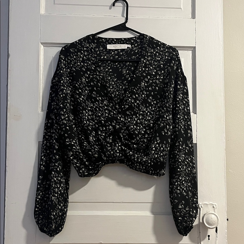 ASTR the Label Black and White Floral Blouse